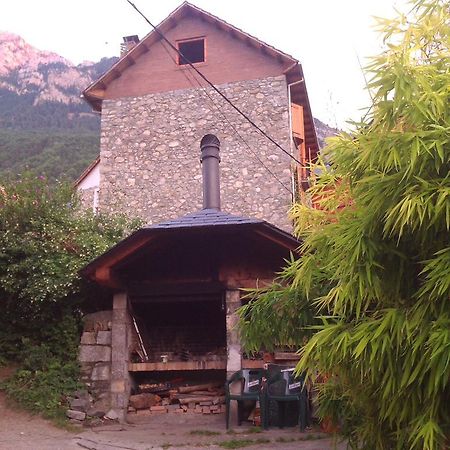 Pension Pallaruelo Saravillo ภายนอก รูปภาพ