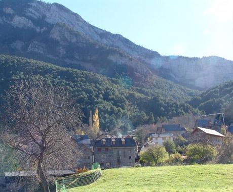 Pension Pallaruelo Saravillo ภายนอก รูปภาพ